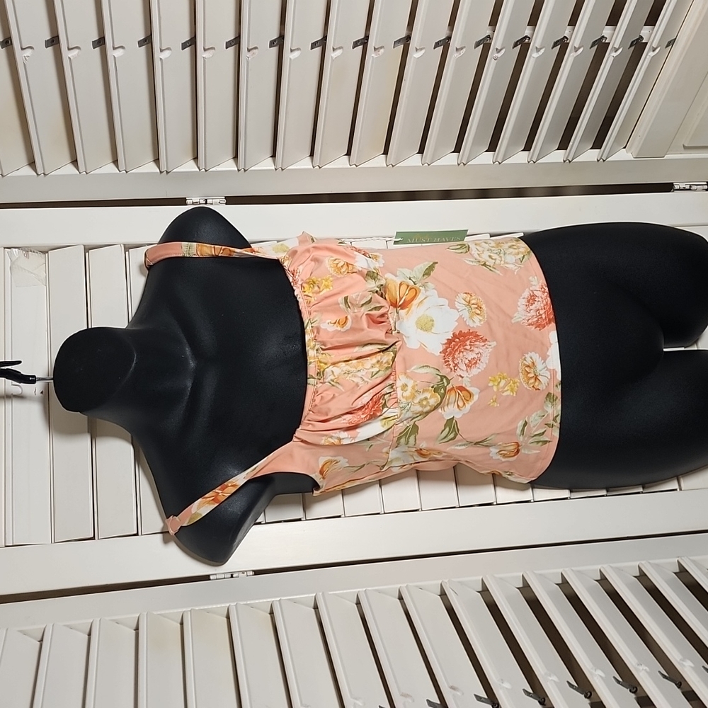 Forever 21 salmon floralprint crop top NWT